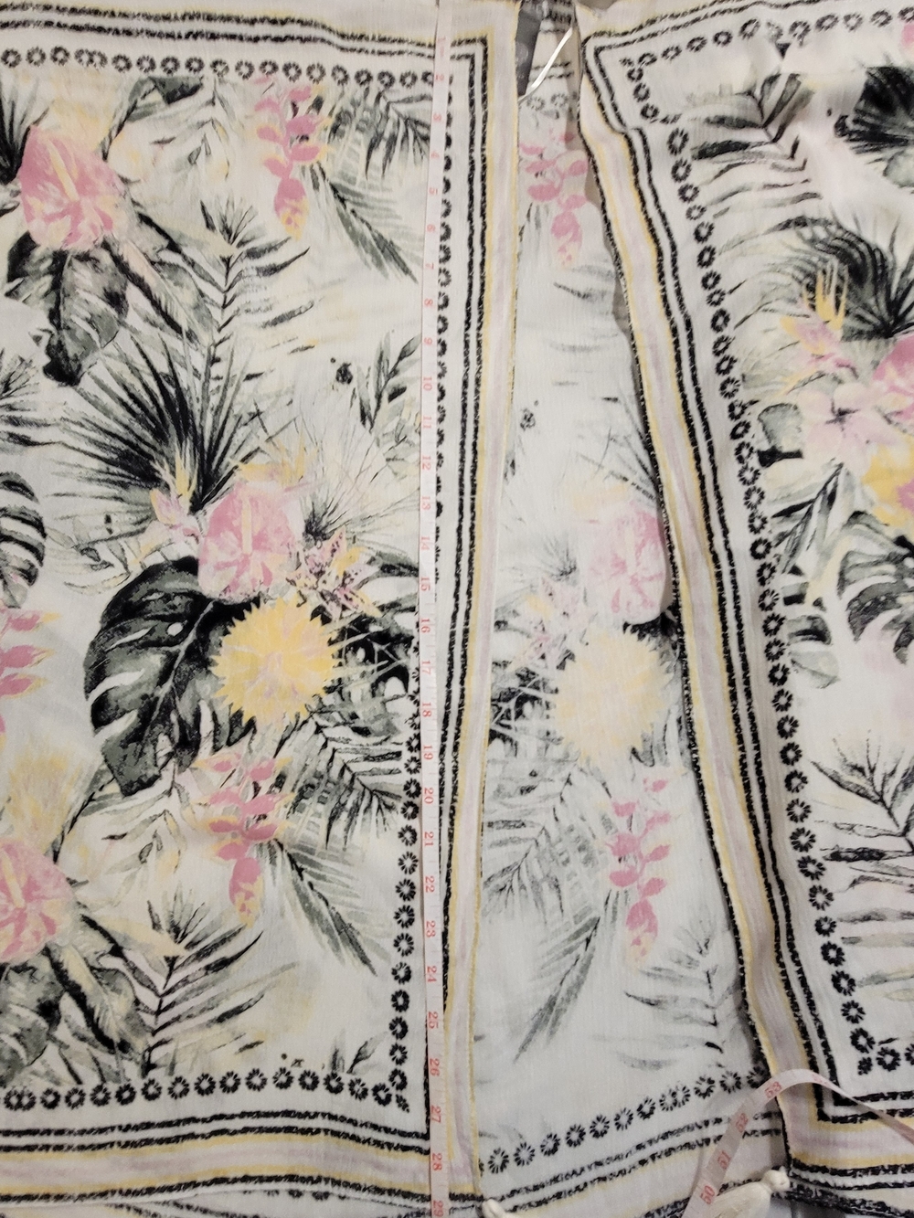 Vince Camuto White Woven Kimono Coverup with Black Palm Print and Yellow Accents - Picture 7 of 12